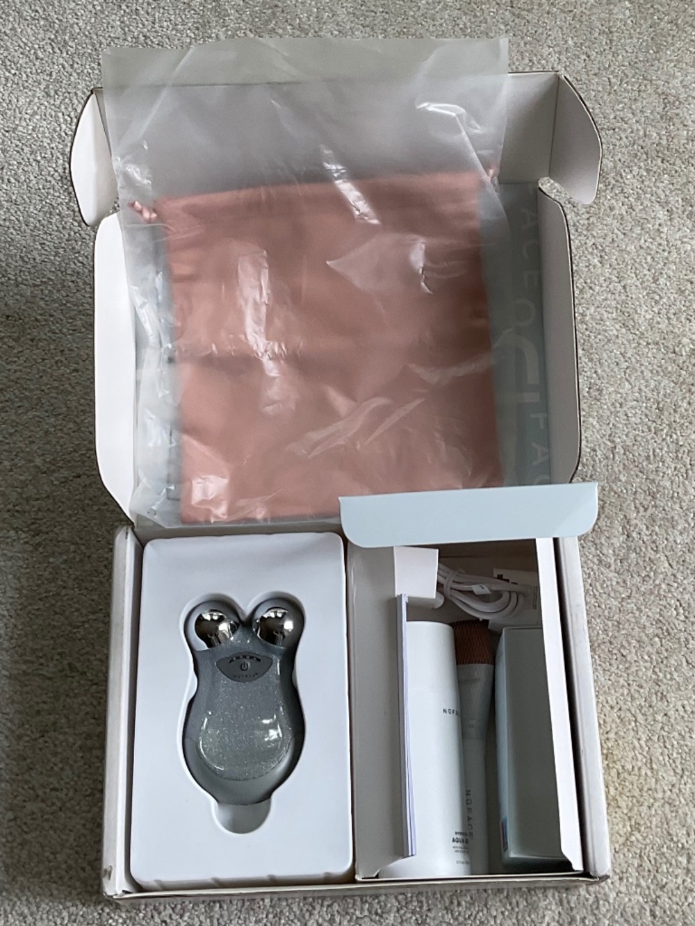 NuFace Mini Facial Toning Device - Picture 9 of 9